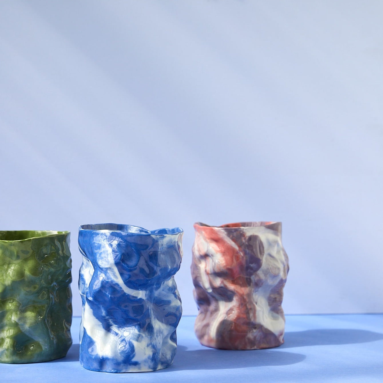 Krøllet Lilla Vase - Kroelletkeramik.dk 